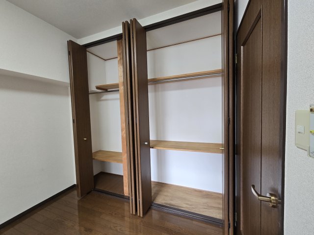 収納　新栄Grand　M