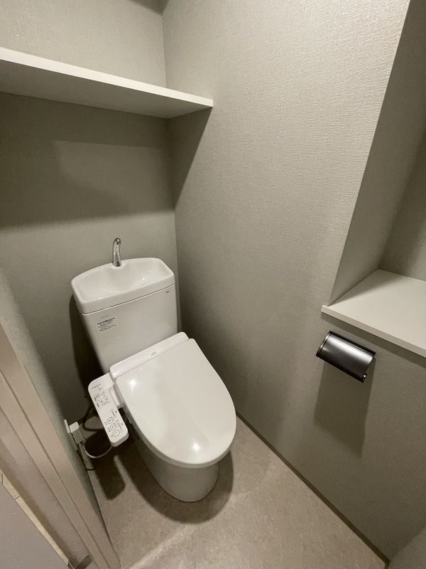トイレ　（別タイプ参考写真）RELUXIA TOKYO NORTH