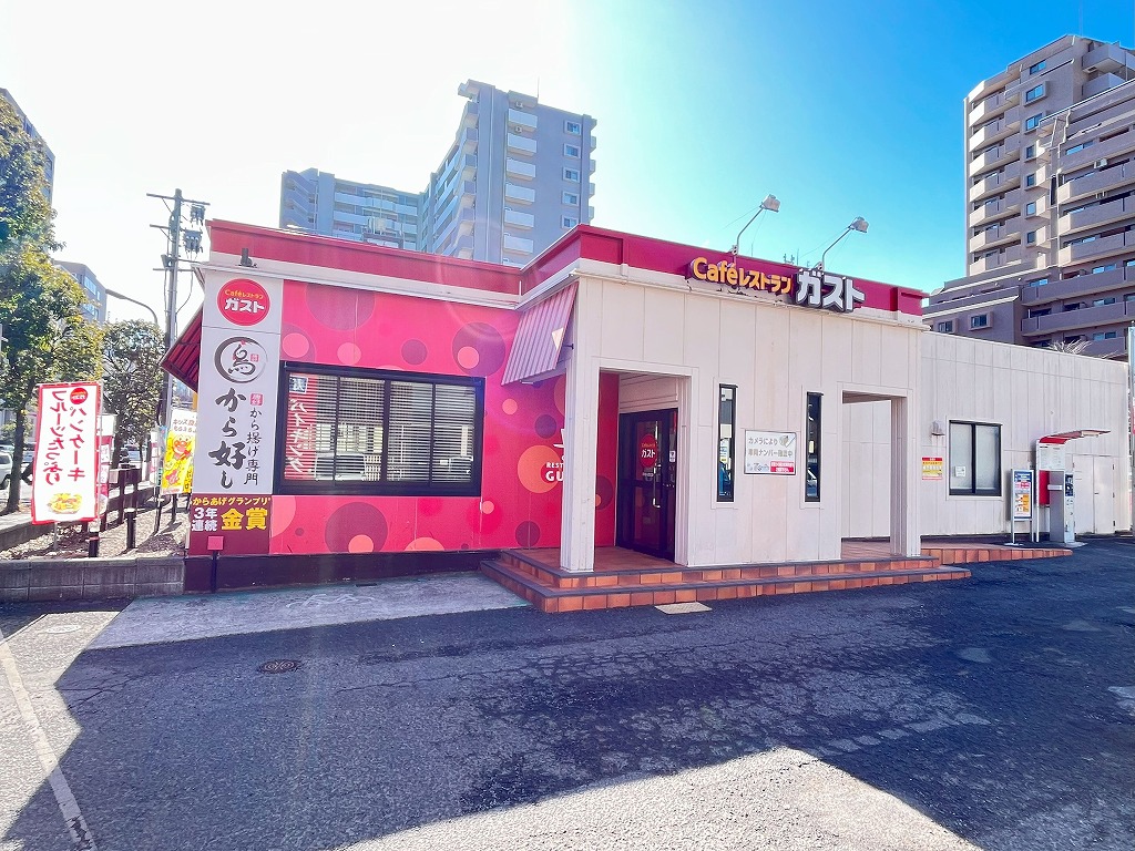 飲食店　ガスト仙台北四番丁店（から好し取扱店）（飲食店）まで350m