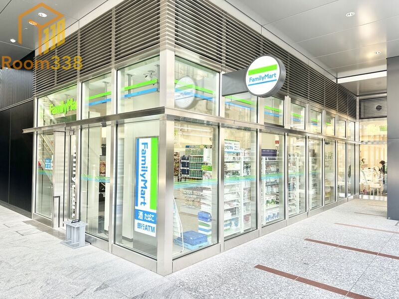 コンビニ　ファミリーマート ナカノサウステラ店（コンビニ）まで583m