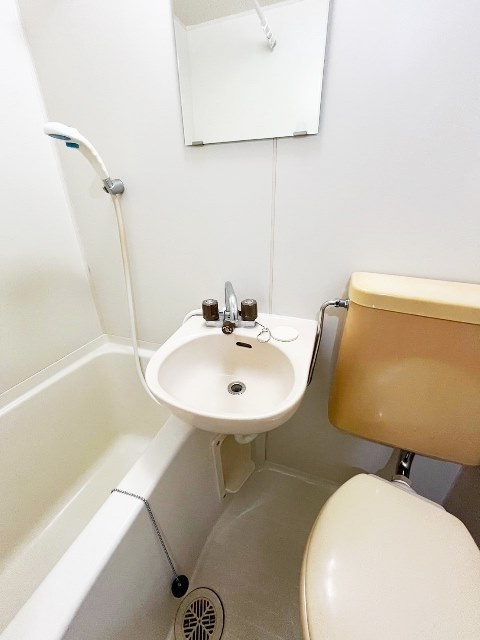 洗面設備　別部屋同仕様