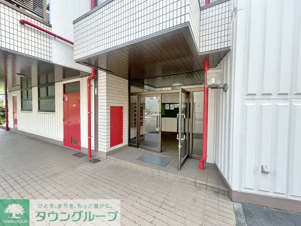 エントランス　エントランス