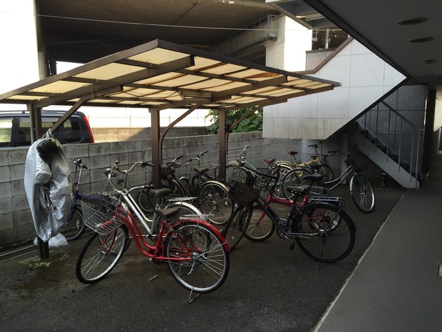 その他共有部分　屋根付き自転車置き場