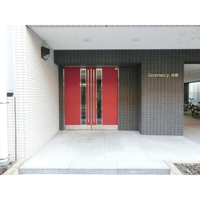 エントランス　弊社は都内全域の物件をご紹介可能です！