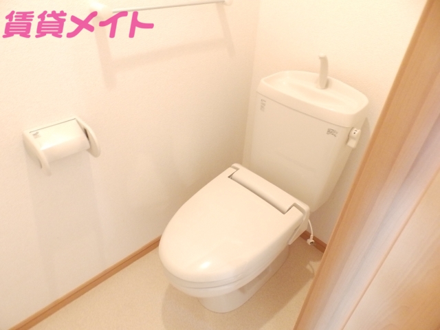トイレ　別部屋参考写真です