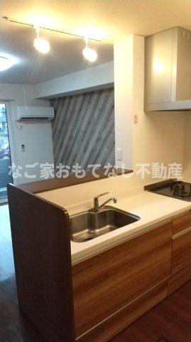 キッチン　※写真は別号室