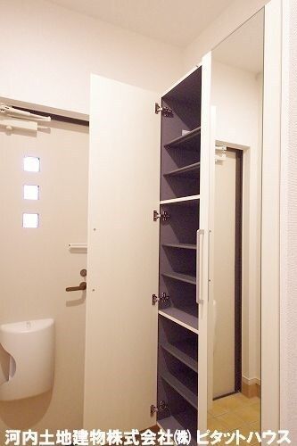 玄関　※類似室内