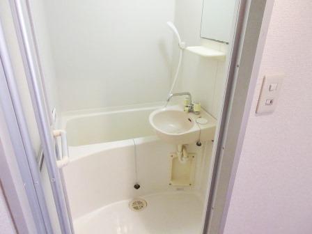 バス・シャワールーム　※別部屋写真