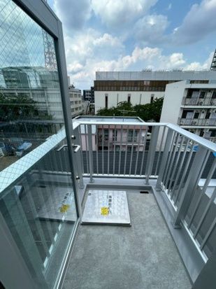 バルコニー　外からの目が気にならないバルコニーで洗濯物が干せます