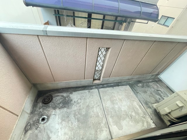 バルコニー　別部屋の写真です。