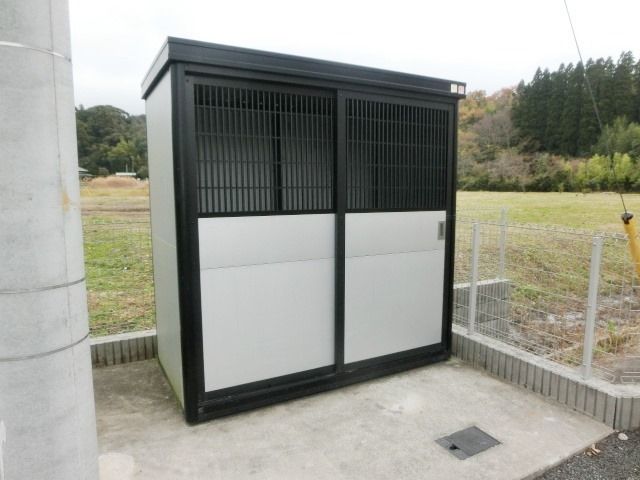 その他　専用ごみ置き場でゴミ捨てらくちん