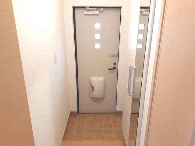 玄関　シューズボックス付きの玄関！