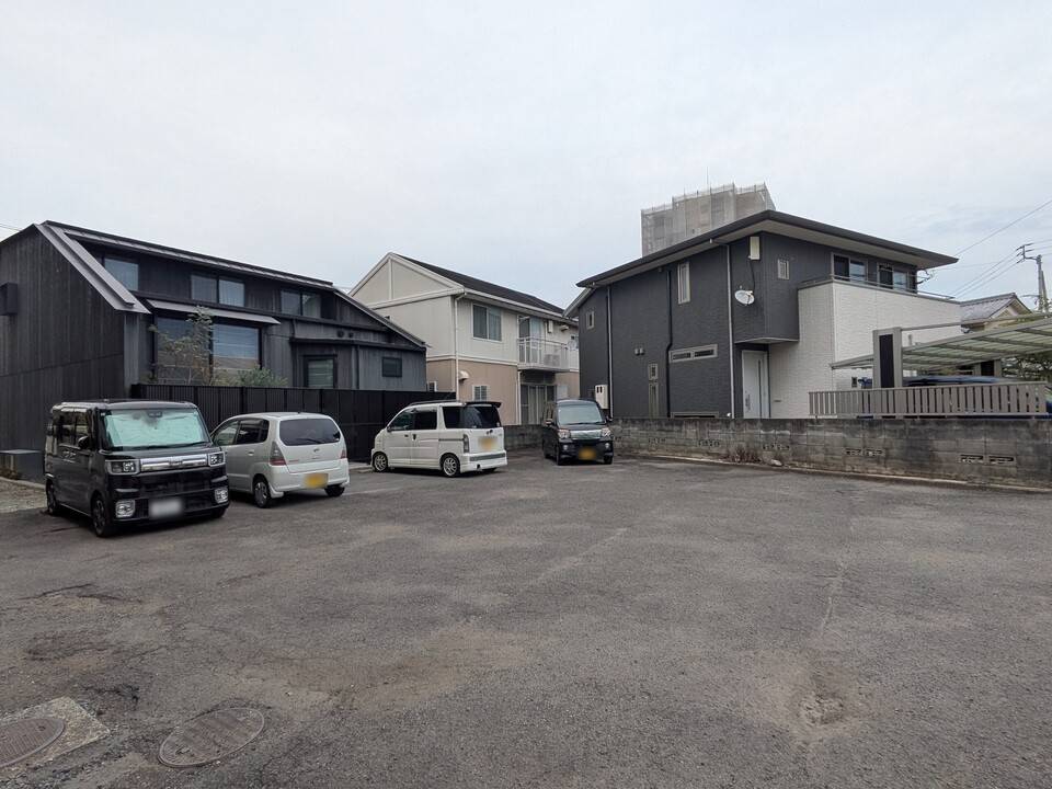 駐車場　駐車場