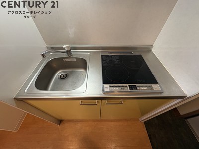 キッチン　２口IHコンロ付きのシステムキッチン♪