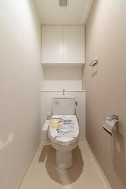 トイレ　※写真は同タイプ住戸です。