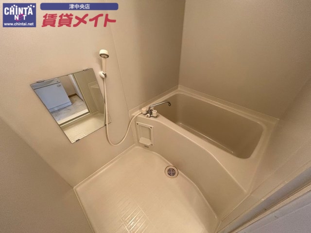 バス・シャワールーム　反転タイプ参考写真