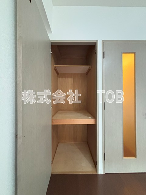 収納　洋室収納