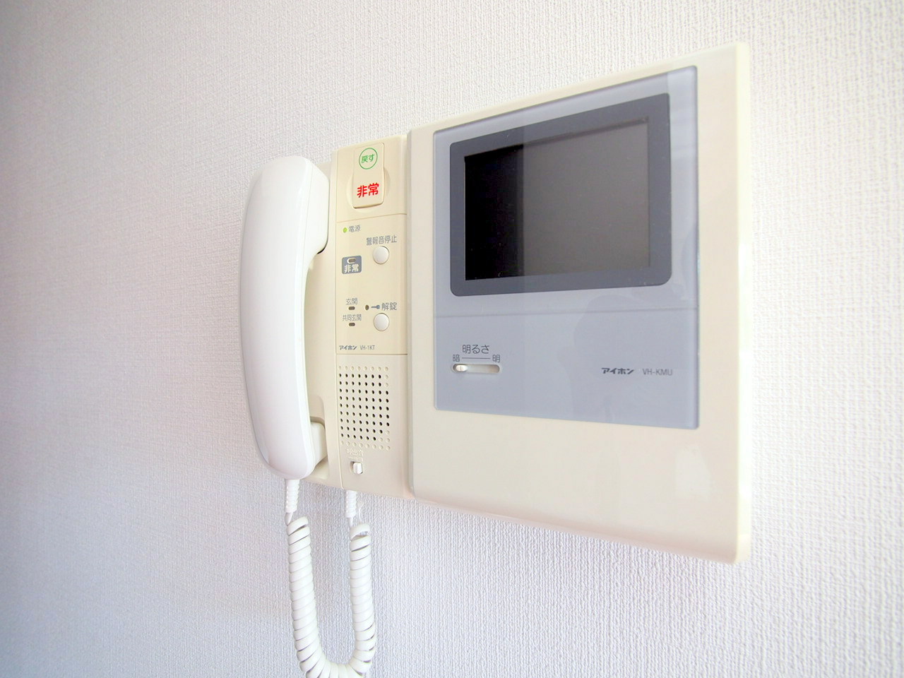 セキュリティ　モニター付きインターホン完備しています♪