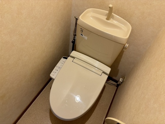 トイレ　シャワー付きトイレ