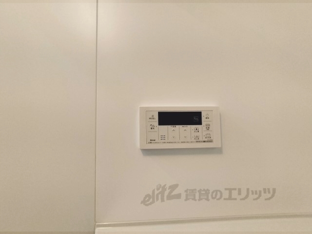その他設備　給湯器リモコン
