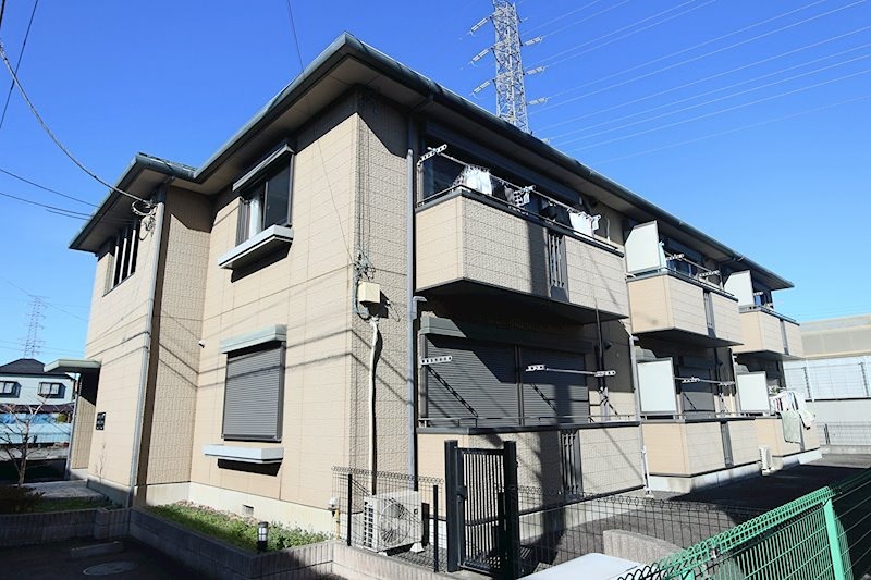 建物外観　万願寺駅徒歩圏内で通勤通学便利なお部屋です。