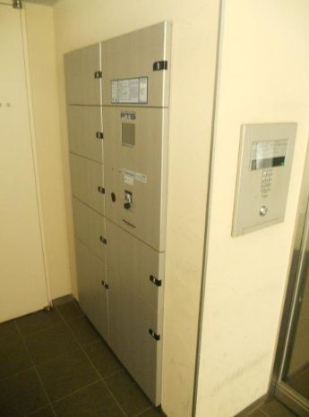 その他共有部分　宅配ボックスもあります♪