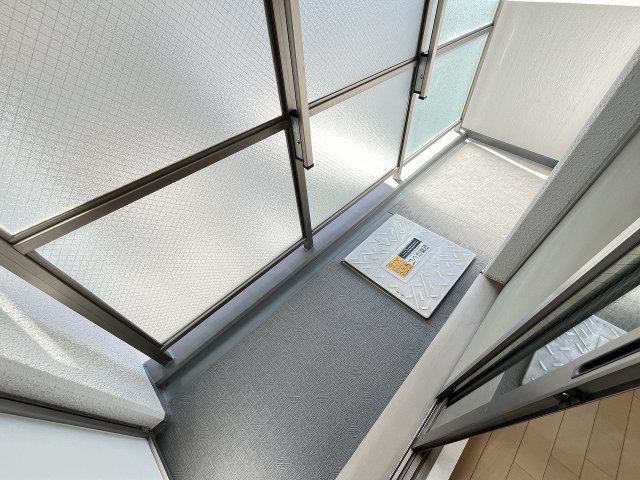 バルコニー　陽当たり良好なバルコニーです