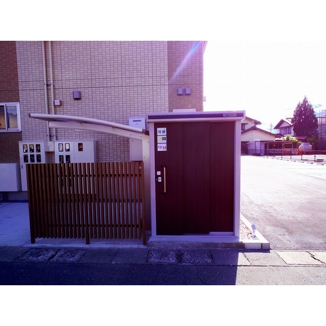 その他　敷地内ゴミ置き場