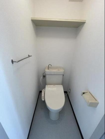 トイレ　別部屋の参考写真です。