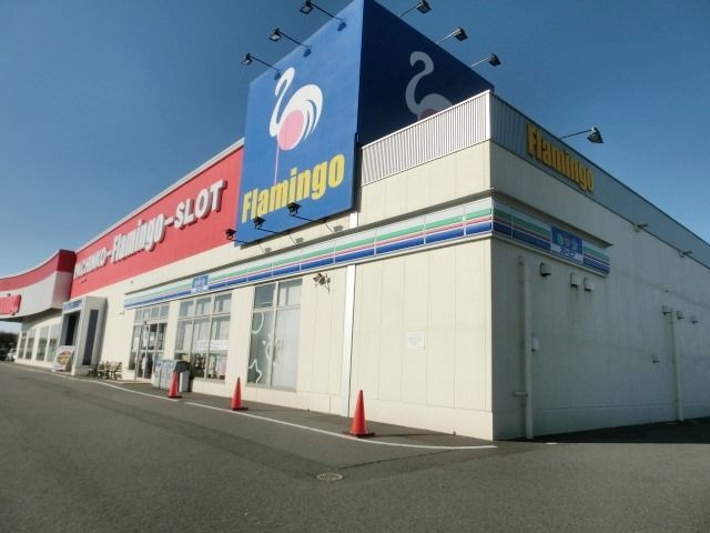 コンビニ　スリーエフ（コンビニ）まで702m