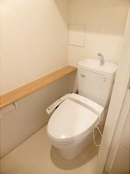 トイレ　別部屋参考写真