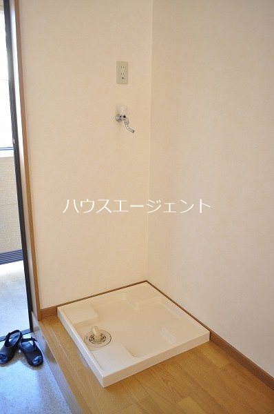 その他設備　室内洗濯機置き場、もちろんあります。安心です。