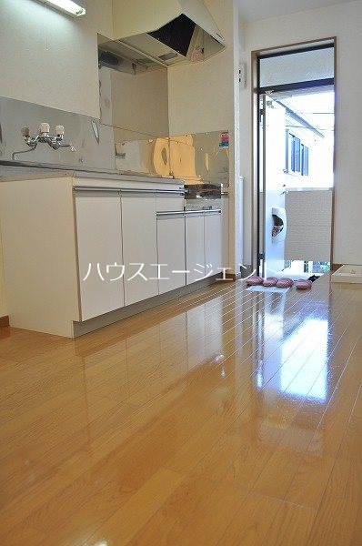 居室・リビング　明るいお部屋です。