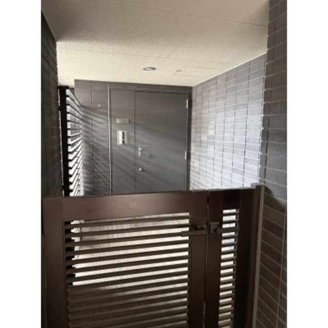 玄関　※写真は同タイプ住戸です。