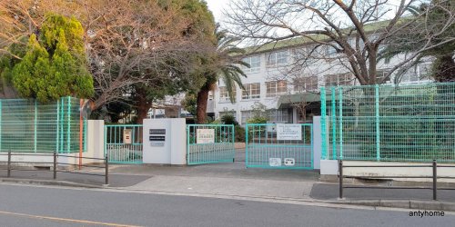 高校・高専　大阪府立北淀高等学校（高校・高専）まで393m