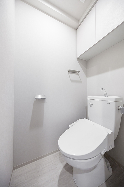 トイレ　※写真は同タイプ住戸です。