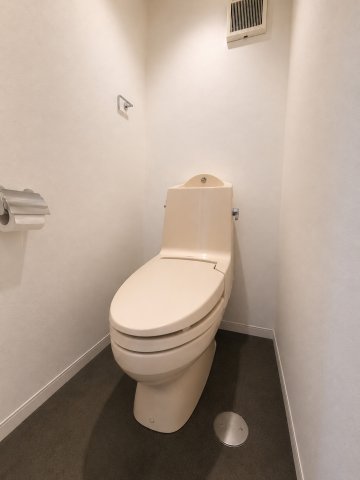 神宮前コーポラスのトイレ写真