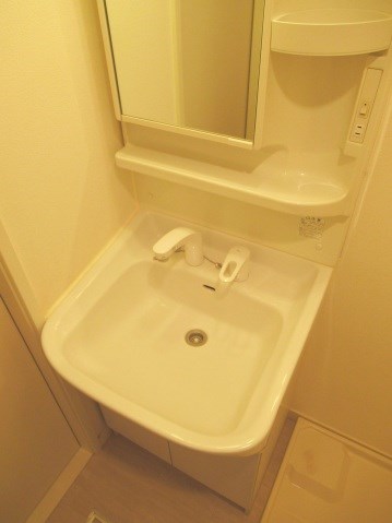 洗面設備　※他号室の参考写真となります