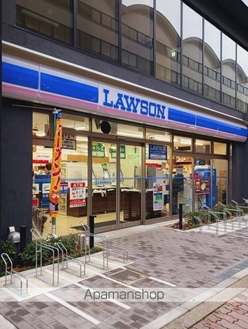 コンビニ　ローソン　高島平駅前店（コンビニ）まで232m