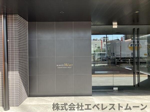 エントランス　清潔なエントランスです