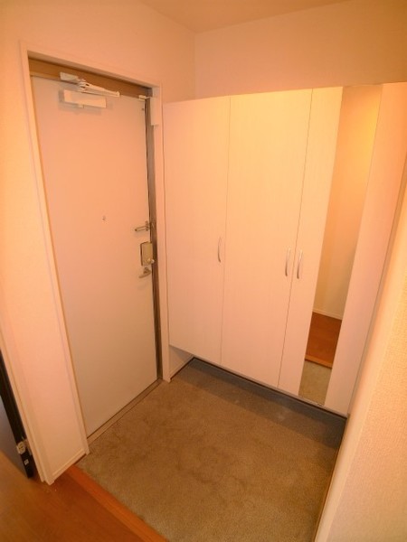 玄関　☆同タイプ参考写真☆