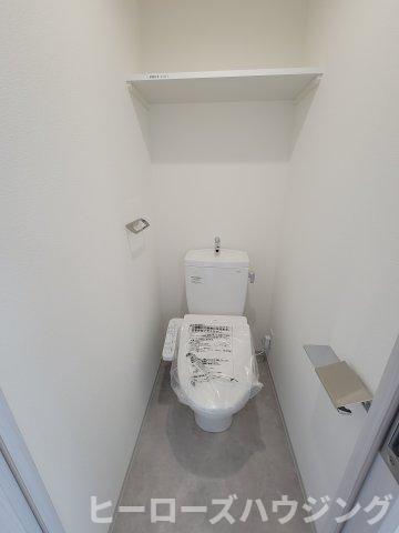 トイレ　※同タイプの写真となり、実際のお部屋とは異なる場合があります