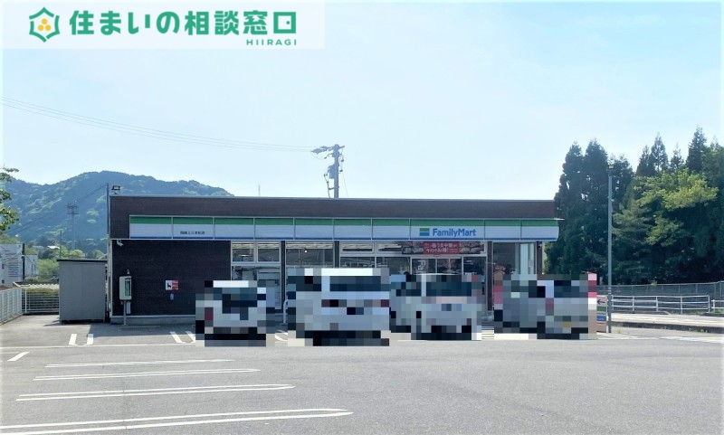 コンビニ　ファミリーマート岡崎上三本松店（コンビニ）まで399m