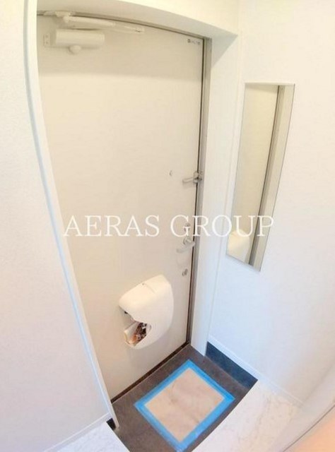 玄関　別部屋同仕様タイプ