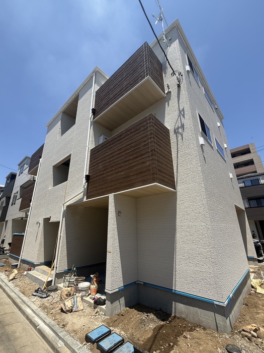 建物外観　建築中