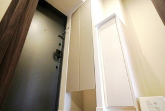 玄関　同仕様の別部屋画像
