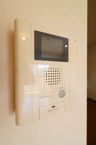 セキュリティ　モニタ付きインターホンで安心です。