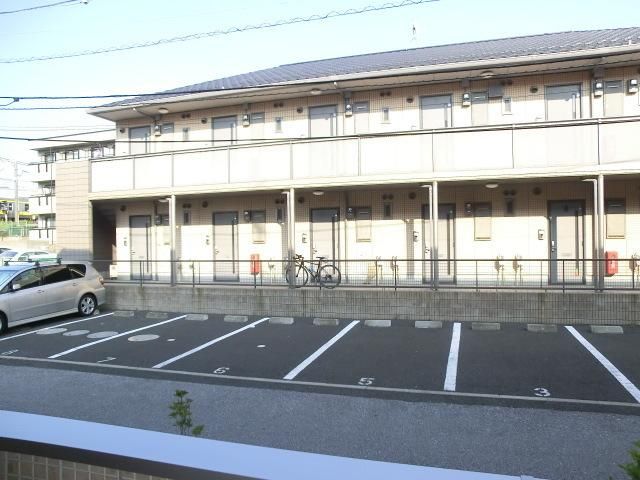 眺望　周辺は静かな住宅街です。