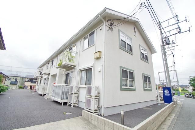建物外観　★敷地内に駐車場がある物件です★