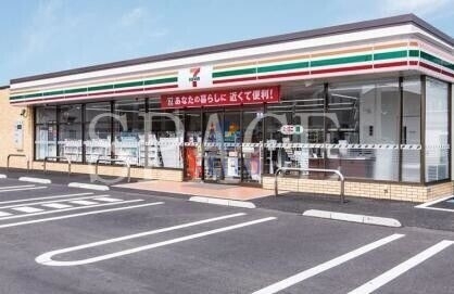 コンビニ　セブンイレブン大阪三国本町3丁目店（コンビニ）まで345m